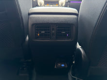 Cargar imagen en el visor de la galería, Toyota 4Runner SR5 Modelo 2023 - Autos 93
