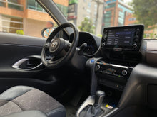 Cargar imagen en el visor de la galería, Toyota Yaris Cross XLS Híbrida Modelo 2023
