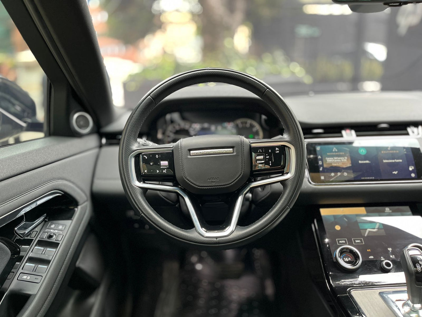 Land Rover Range Rover Evoque R-Dynamic Bronze Modelo 2023