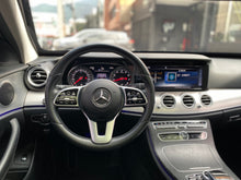 Cargar imagen en el visor de la galería, Mercedes-Benz E200 Modelo 2019

