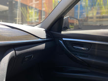 Cargar imagen en el visor de la galería, BMW 320I Luxury Modelo 2016
