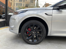 Cargar imagen en el visor de la galería, Land Rover Discovery Sport R-Dynamic P290 Híbrida Modelo 2023
