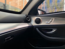 Cargar imagen en el visor de la galería, Mercedes-Benz E200 Modelo 2019
