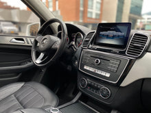 Cargar imagen en el visor de la galería, Mercedes-Benz GLE 250D 4MATIC Modelo 2018
