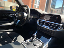 Cargar imagen en el visor de la galería, BMW M240I xDrive Coupé Modelo 2022
