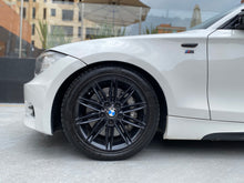 Cargar imagen en el visor de la galería, BMW M135I Cabriolet Modelo 2014
