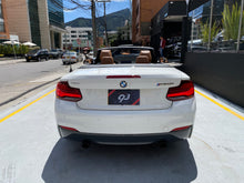 Cargar imagen en el visor de la galería, BMW M240I Cabriolet Modelo 2021

