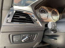 Cargar imagen en el visor de la galería, BMW M240I Cabriolet Modelo 2021
