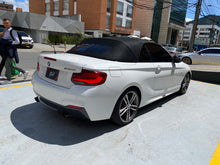 Cargar imagen en el visor de la galería, BMW M240I Cabriolet Modelo 2021
