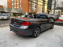 Cargar imagen en el visor de la galería, BMW 220I Cabriolet Modelo 2020
