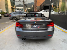 Cargar imagen en el visor de la galería, BMW 220I Cabriolet Modelo 2020
