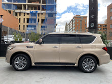 Cargar imagen en el visor de la galería, INFINITI QX80 Modelo 2019
