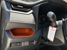 Cargar imagen en el visor de la galería, Toyota RAV4 Limited Modelo 2022
