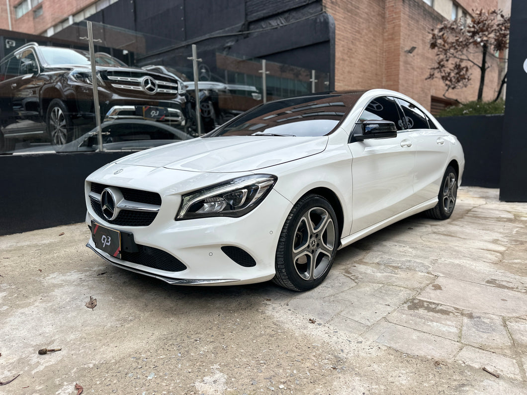 Mercedes-Benz CLA 180 Blanco Polar Modelo 2019