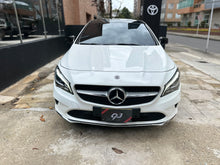 Cargar imagen en el visor de la galería, Mercedes-Benz CLA 180 Blanco Polar Modelo 2019
