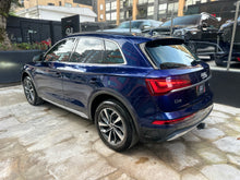 Cargar imagen en el visor de la galería, Audi Q5 45 TFSI Quattro  Modelo 2021
