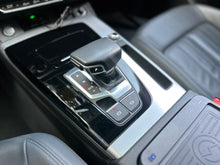 Cargar imagen en el visor de la galería, Audi Q5 45 TFSI Quattro  Modelo 2021
