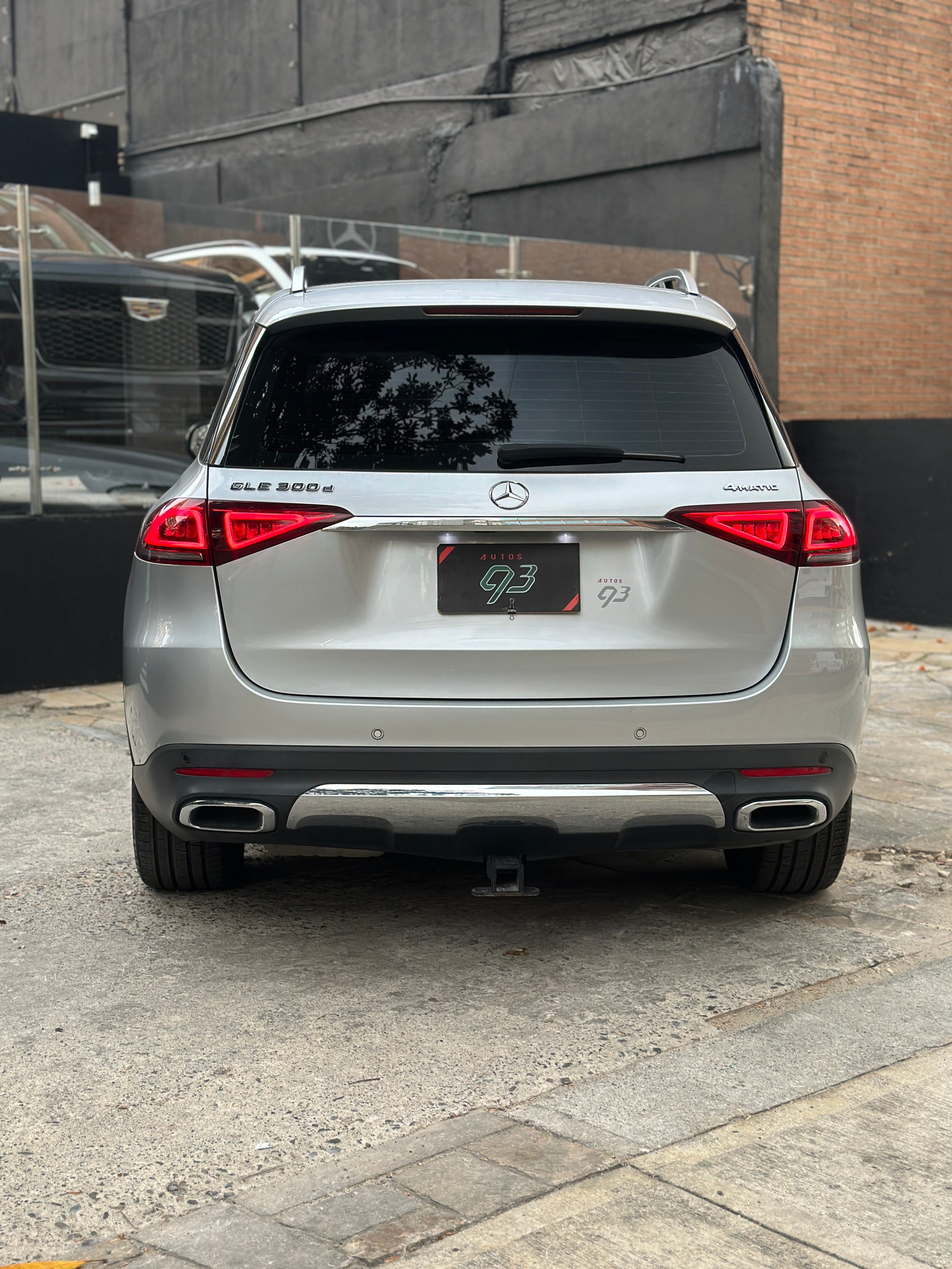 Mercedes-Benz GLE 300D 4MATIC 2020 - Autos 93