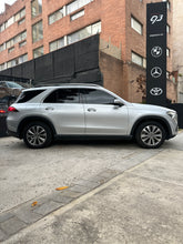 Cargar imagen en el visor de la galería, Mercedes-Benz GLE 300D 4MATIC 2020

