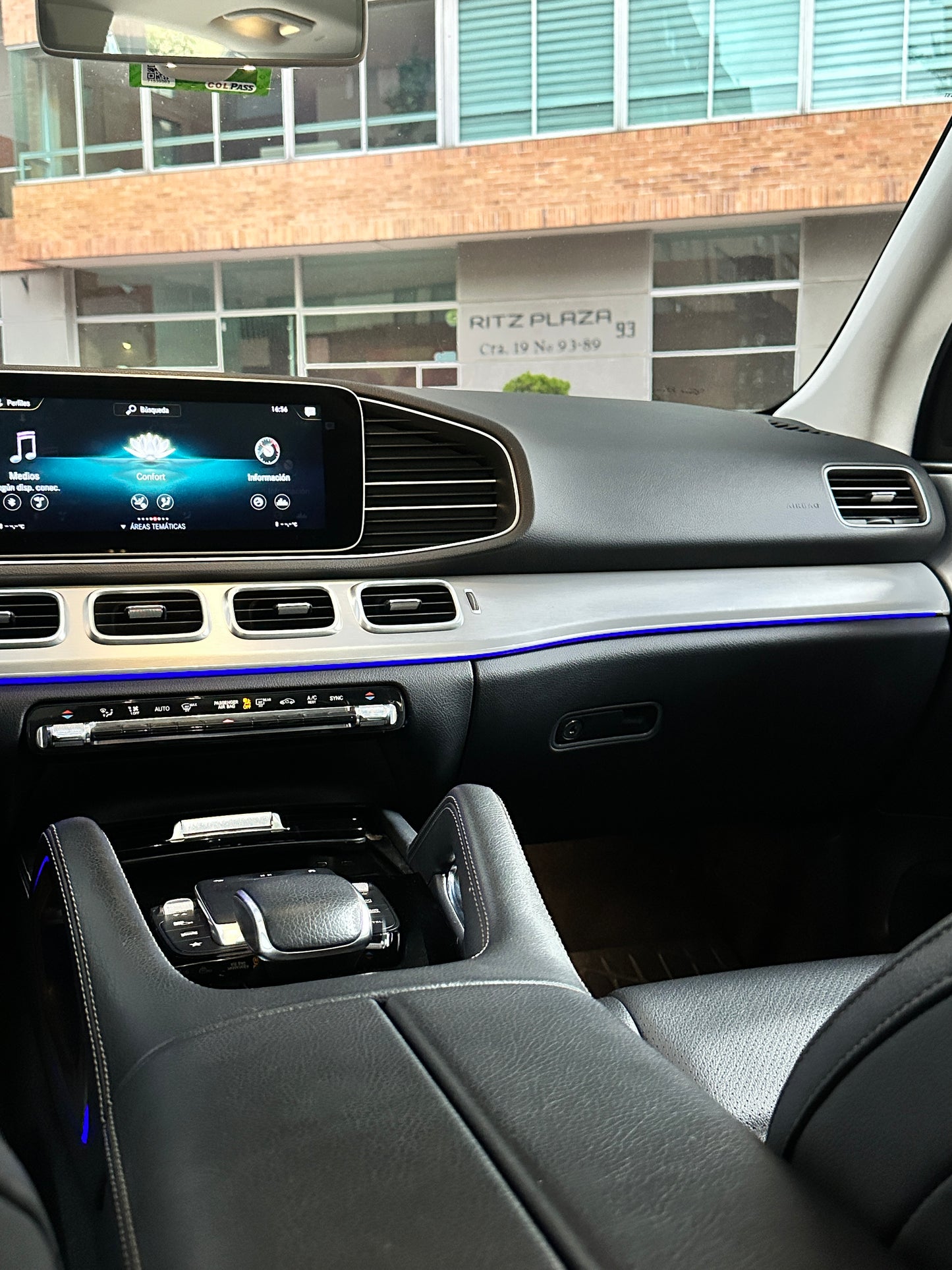 Mercedes-Benz GLE 300D 4MATIC 2020 - Autos 93