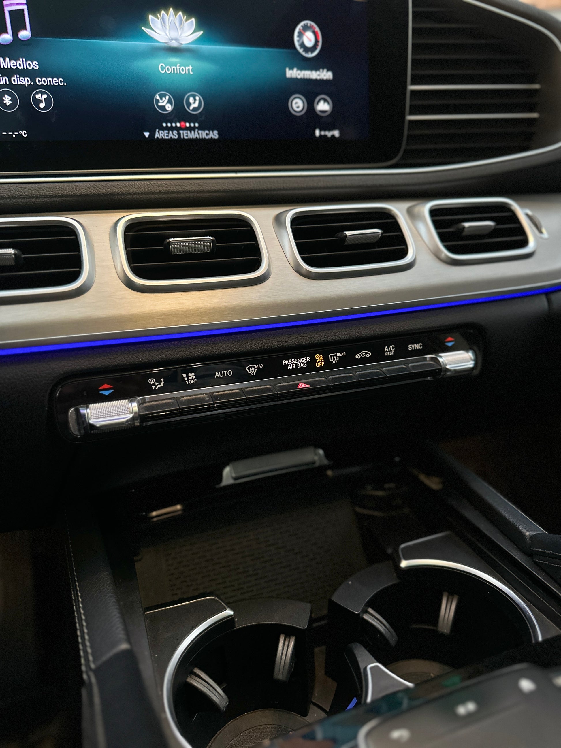Mercedes-Benz GLE 300D 4MATIC 2020 - Autos 93