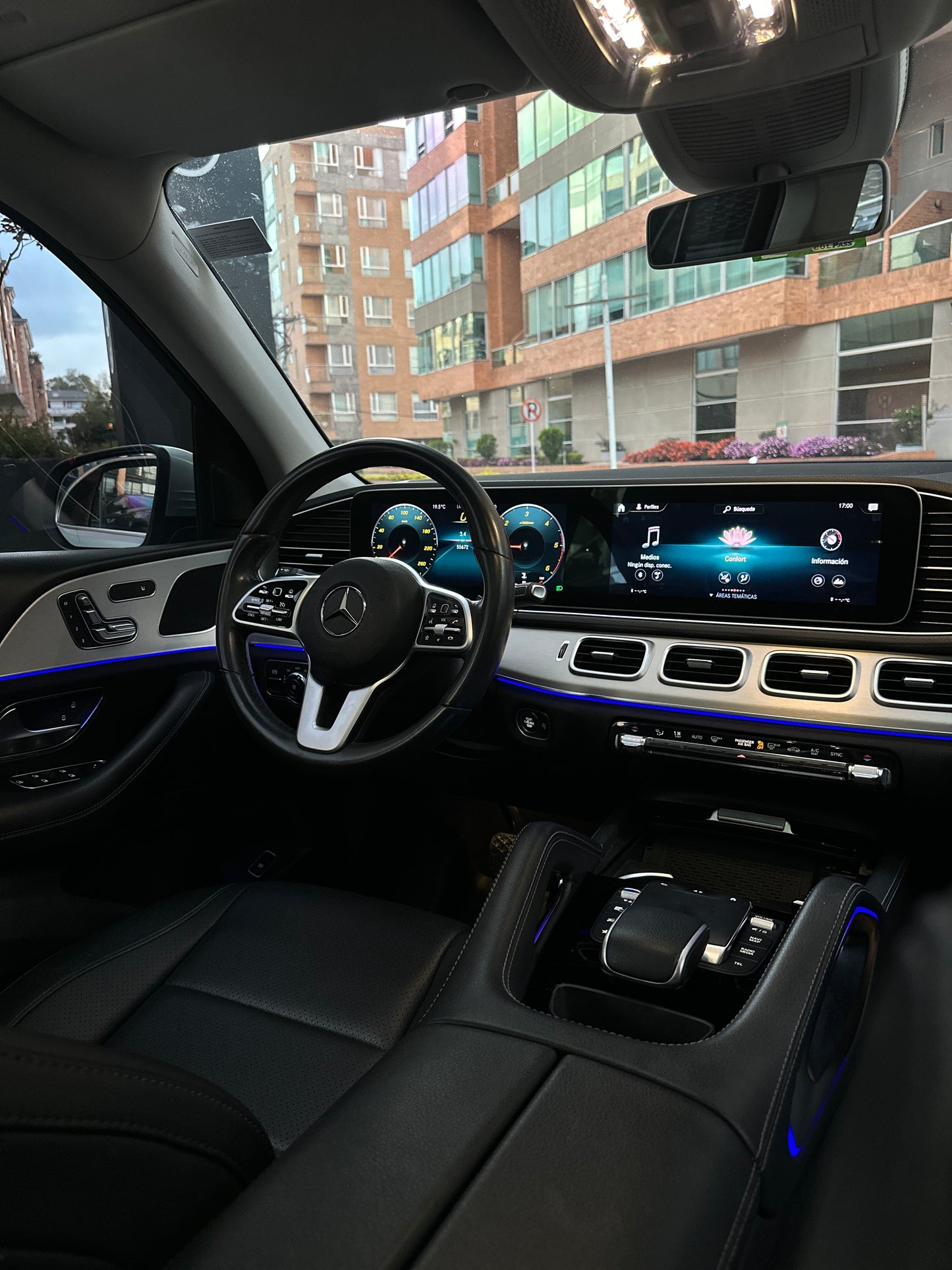 Mercedes-Benz GLE 300D 4MATIC 2020 - Autos 93