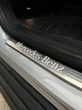 Cargar imagen en el visor de la galería, Mercedes-Benz GLE 300D 4MATIC 2020
