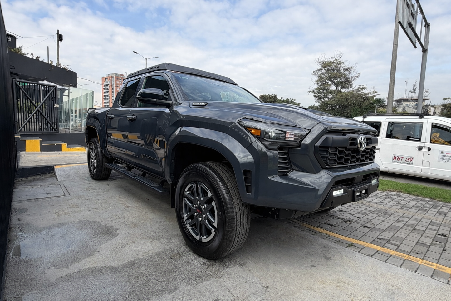 Toyota Tacoma TRD Sport Modelo 2025 - Autos 93