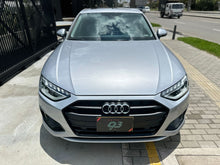 Cargar imagen en el visor de la galería, Audi A4 Sedán Mild Híbrido Modelo 2024

