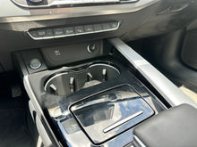Cargar imagen en el visor de la galería, Audi A4 Sedán Mild Híbrido Modelo 2024
