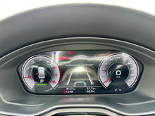 Cargar imagen en el visor de la galería, Audi A4 Sedán Mild Híbrido Modelo 2024
