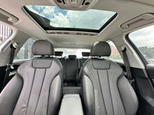 Cargar imagen en el visor de la galería, Audi A4 Sedán Mild Híbrido Modelo 2024
