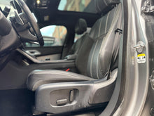Cargar imagen en el visor de la galería, Land Rover Range Rover Velar Modelo 2019
