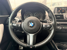 Cargar imagen en el visor de la galería, BMW M235i Coupé Modelo 2015
