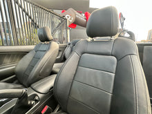 Cargar imagen en el visor de la galería, Ford Mustang GT Convertible 5.0 Modelo 2016
