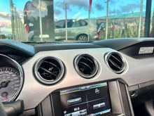 Cargar imagen en el visor de la galería, Ford Mustang GT Convertible 5.0 Modelo 2016
