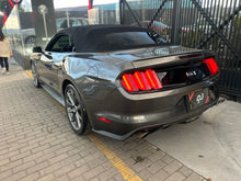 Cargar imagen en el visor de la galería, Ford Mustang GT Convertible 5.0 Modelo 2016
