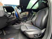 Cargar imagen en el visor de la galería, BMW M135I xDrive Modelo 2020
