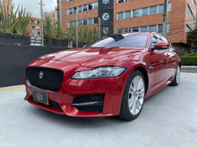 Cargar imagen en el visor de la galería, Jaguar XF R-Sport Modelo 2016

