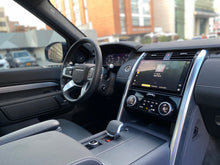 Cargar imagen en el visor de la galería, Land Rover Discovery R-Design Híbrida Modelo 2021
