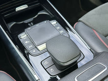 Cargar imagen en el visor de la galería, Mercedes-Benz AMG GLA 35 4MATIC Modelo 2022

