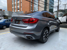 Cargar imagen en el visor de la galería, BMW X6 xDrive50I Modelo 2019
