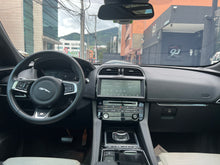 Cargar imagen en el visor de la galería, Jaguar F Pace R Sport Modelo 2018
