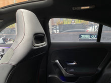 Cargar imagen en el visor de la galería, Mercedes-Benz AMG CLA 35 4MATIC Modelo 2023
