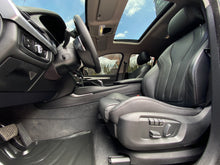 Cargar imagen en el visor de la galería, BMW X6 xDrive50I Modelo 2019
