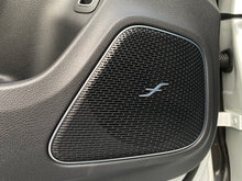 Cargar imagen en el visor de la galería, Mercedes-Benz AMG CLA 45S 4matic Modelo 2023
