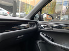 Cargar imagen en el visor de la galería, Porsche Macan S Modelo 2016
