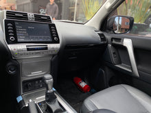 Cargar imagen en el visor de la galería, Toyota Prado TXL Modelo 2023
