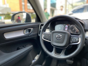 Volvo XC40 Momentum T4 Modelo 2021