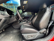 Cargar imagen en el visor de la galería, Ford Mustang GT Modelo 2022
